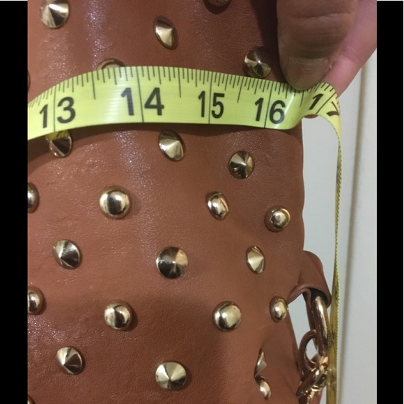 Metal dotted camel colored purse - Picture 6 of 8